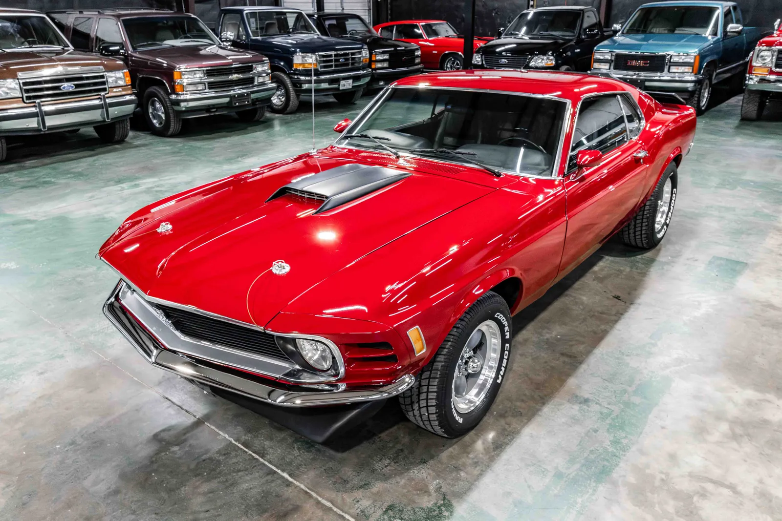 1970-Ford-Mustang-Red-0F02F106855-33.jpg