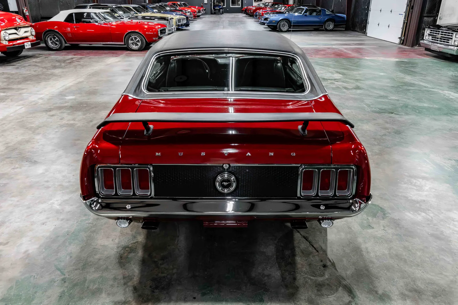 1970-Ford-Mustang-Maroon-0R01F136161-36.jpg
