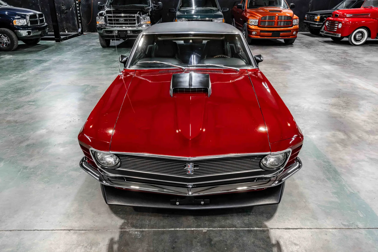 1970-Ford-Mustang-Maroon-0R01F136161-40.jpg