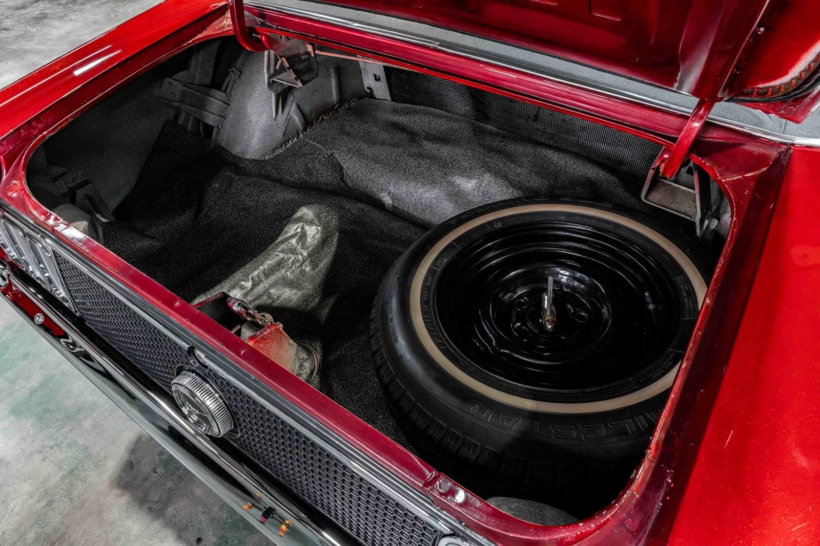 1970-Ford-Mustang-Maroon-0R01F136161-53.jpg
