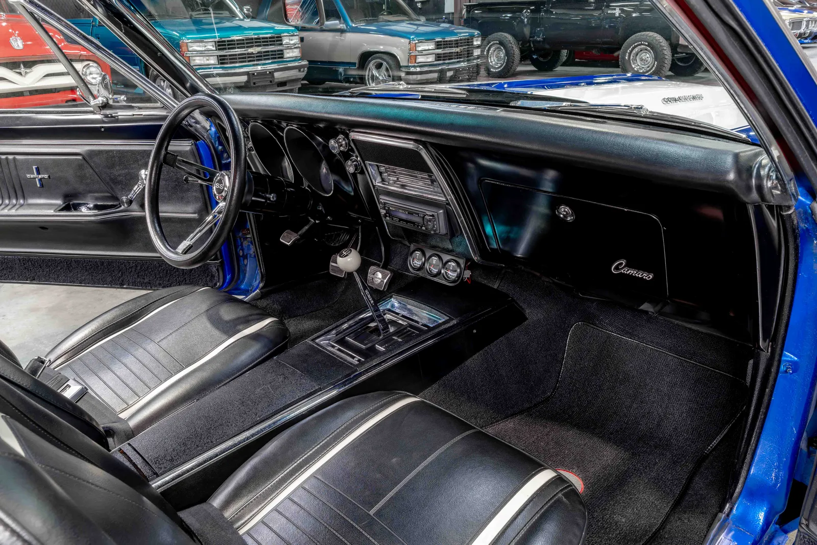1967-Chevrolet-Camaro-Blue-101628-49.jpg