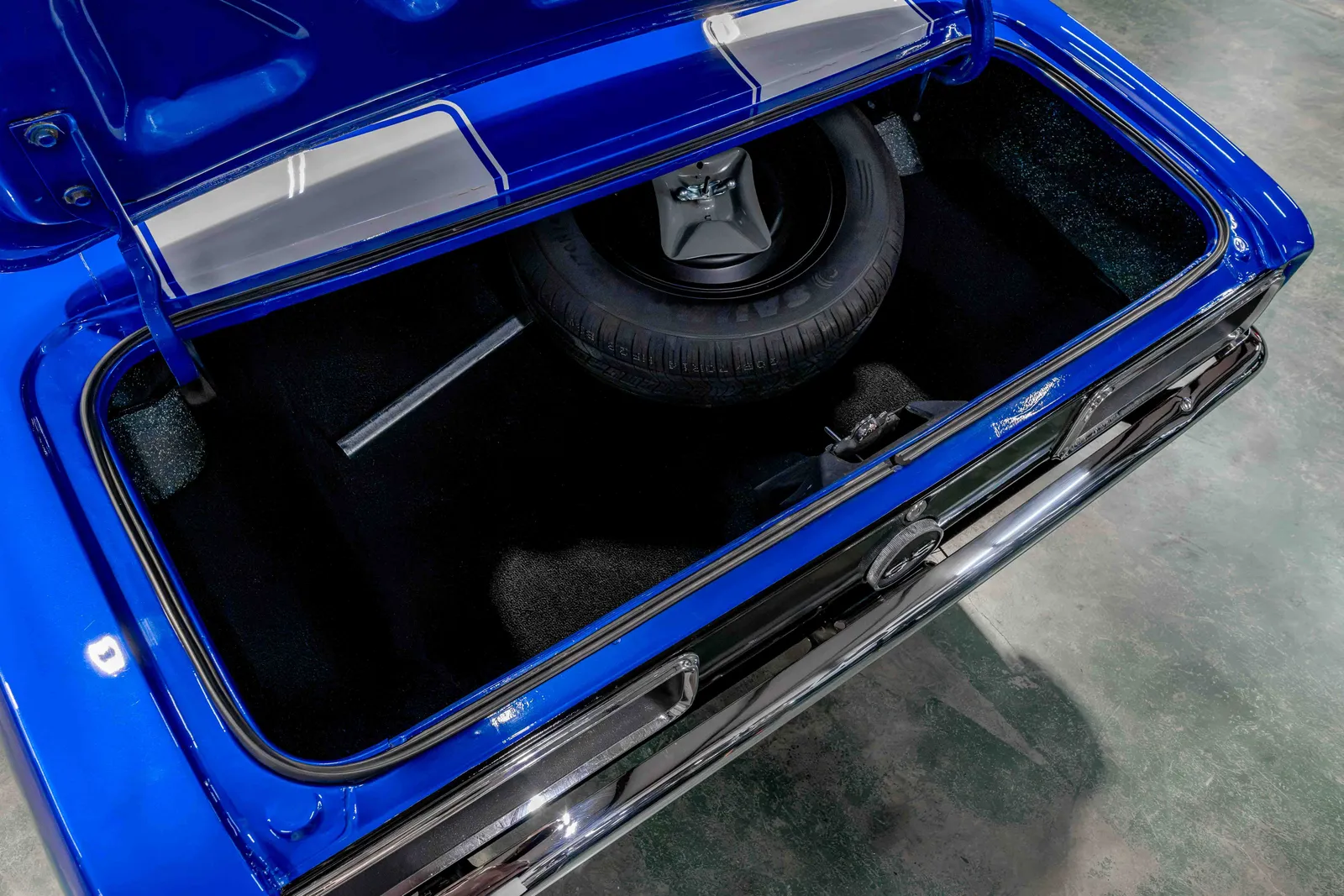 1967-Chevrolet-Camaro-Blue-101628-51.jpg