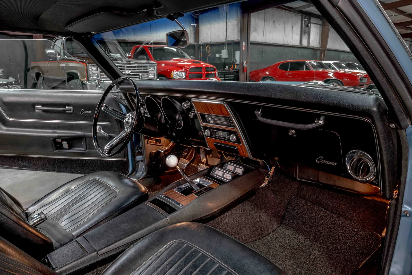 1968-Chevrolet-Camaro-RS-Blue-124378L322406-49.jpg