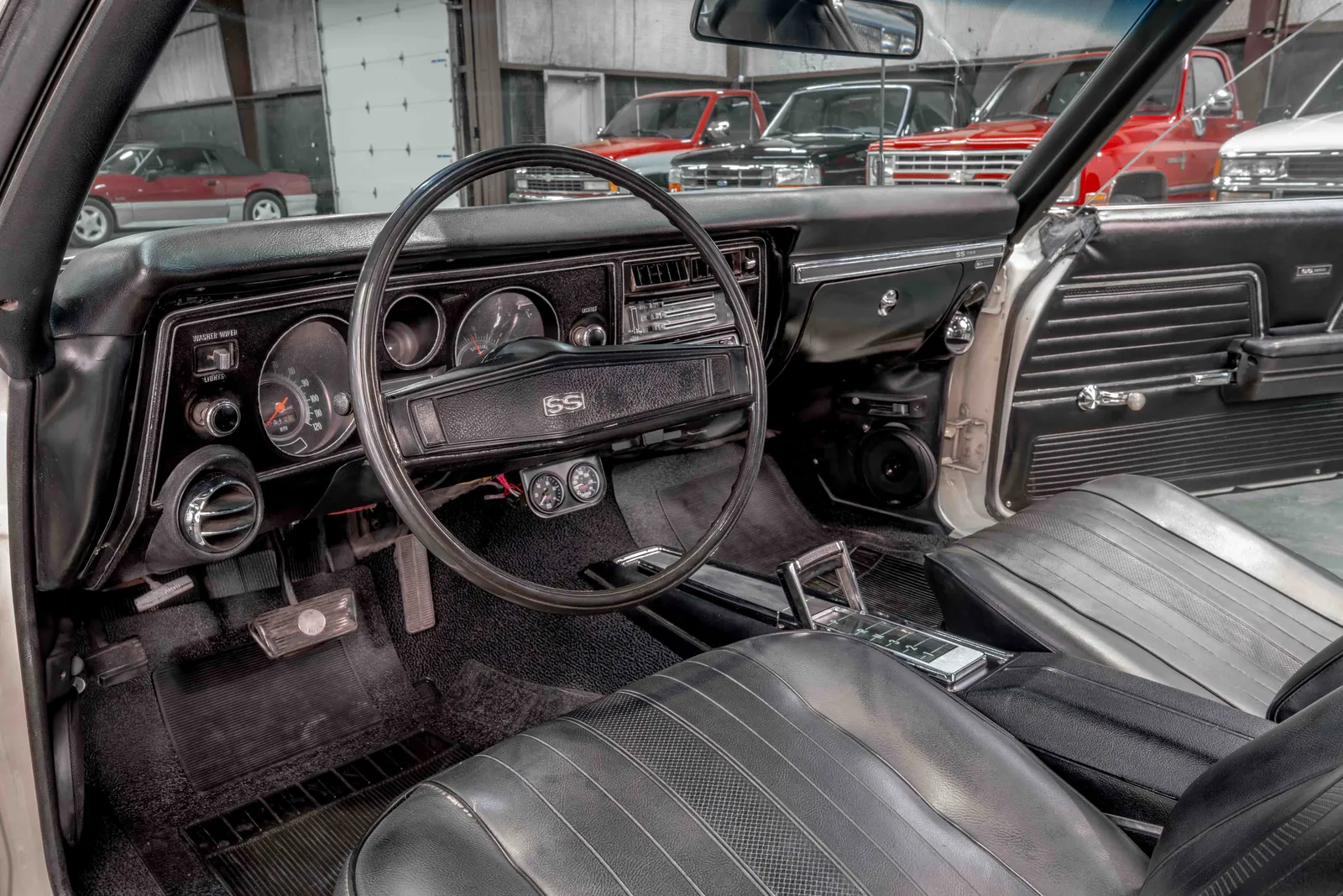 1969-Chevrolet-Chevelle-White-136379A313819-46.jpg