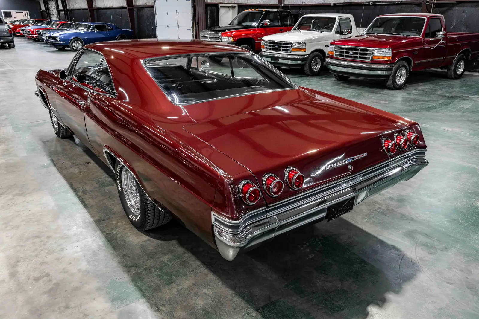 1965-Chevrolet-Impala-Madeira-Maroon-106778-35.jpg