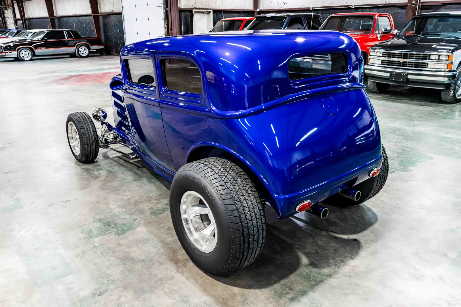 1932-Ford-Vicki-Blue-1845456-35.jpg