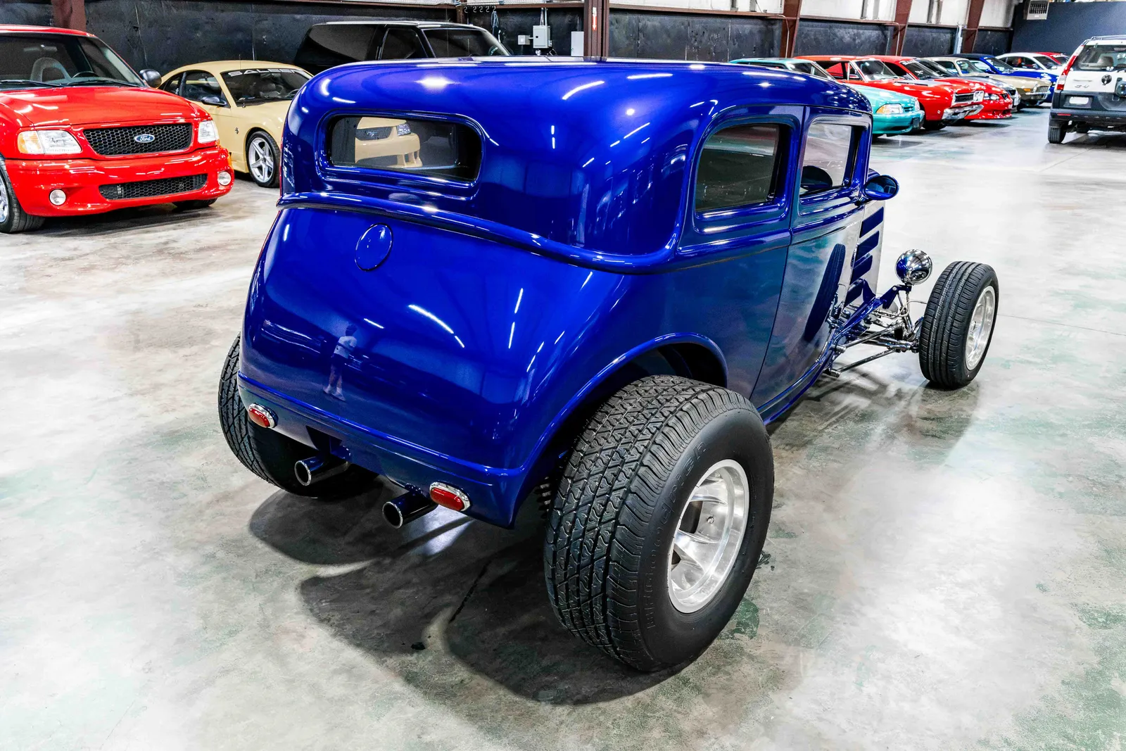 1932-Ford-Vicki-Blue-1845456-37.jpg