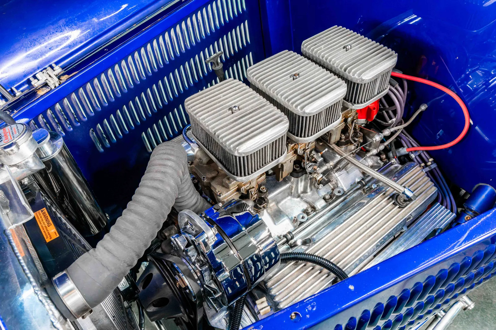 1932-Ford-Vicki-Blue-1845456-41.jpg