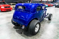 1932-Ford-Vicki-Blue-1845456-37.jpg