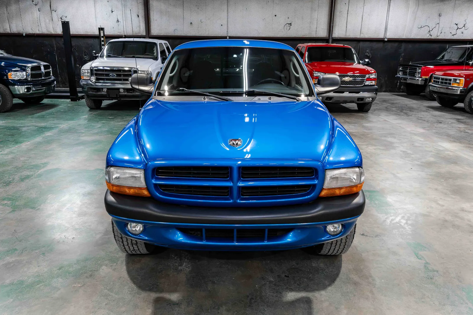2001-Dodge-Dakota-Sport-Intense-Blue-Pearl-1B7GG26N41S159702-40.jpg