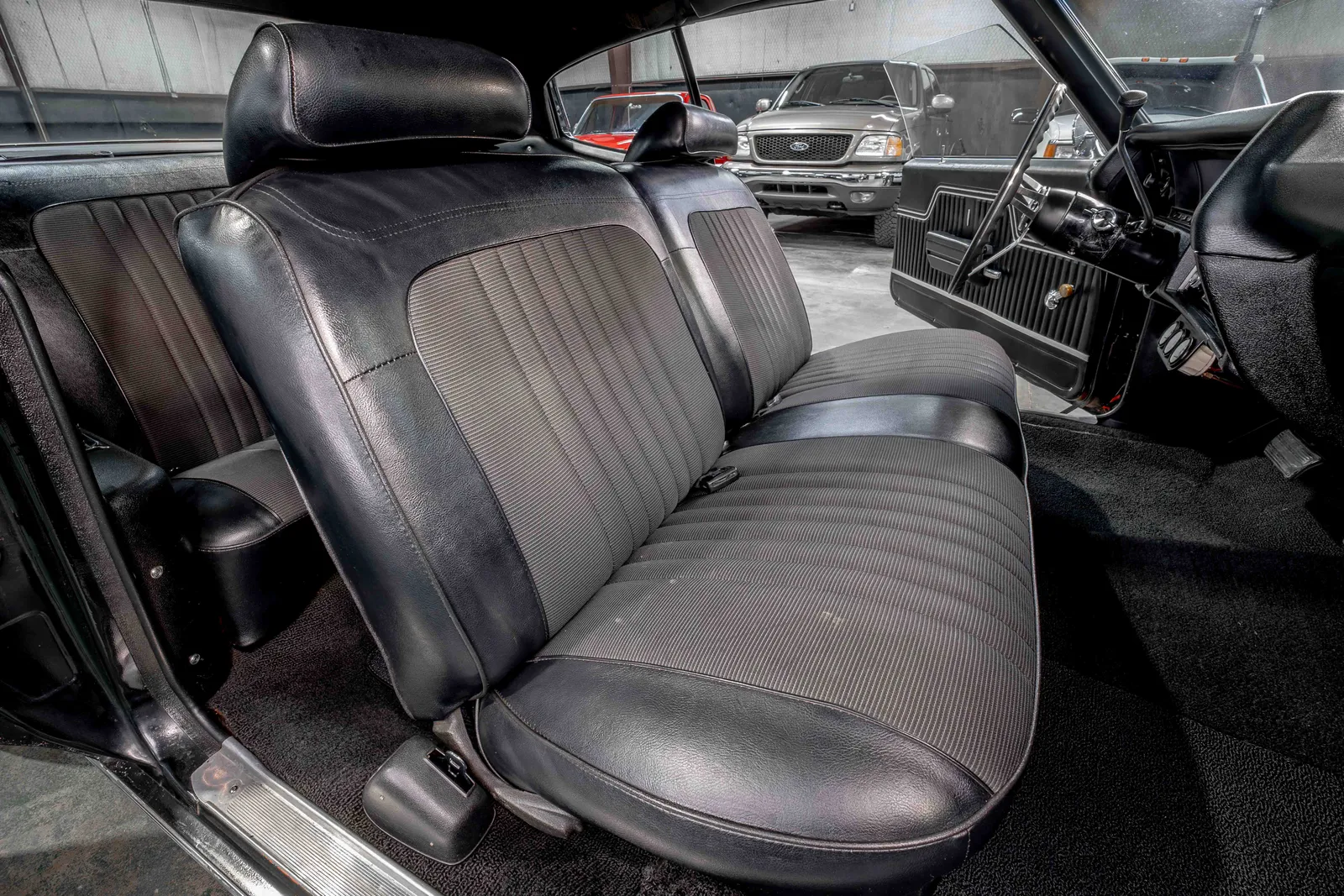 1972-Chevrolet-Chevelle-Black-543738--48.jpg