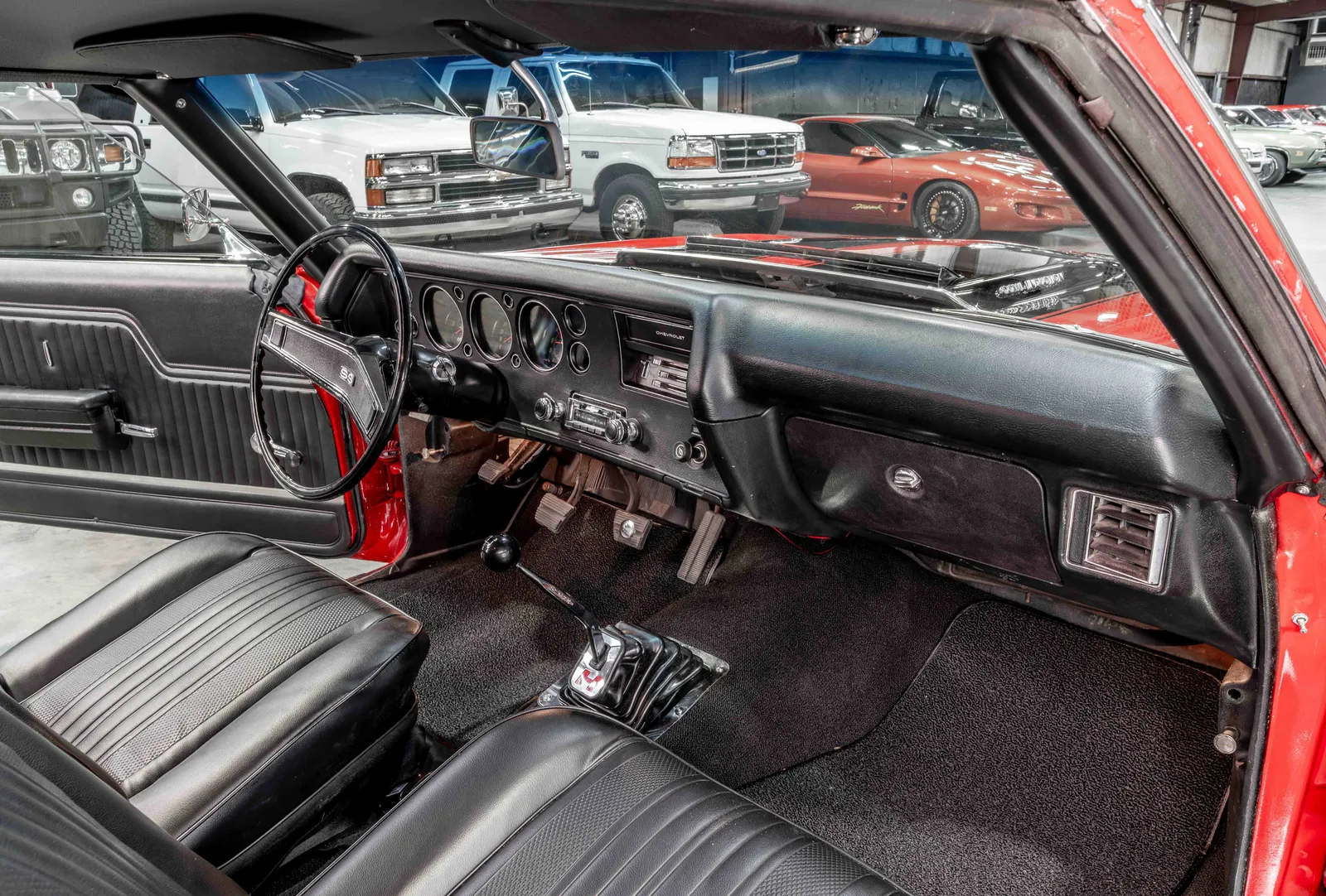 1972-Chevrolet-Chevelle-Red-679102--49.jpg