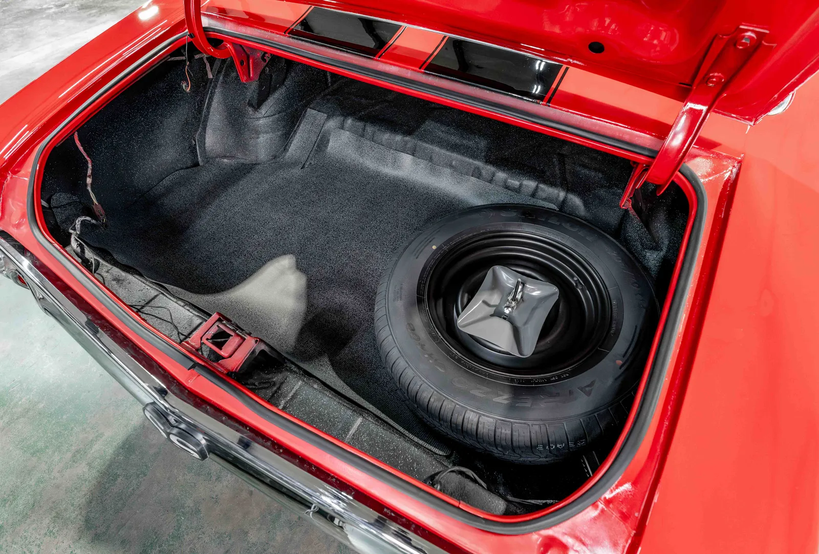 1972-Chevrolet-Chevelle-Red-679102--53.jpg