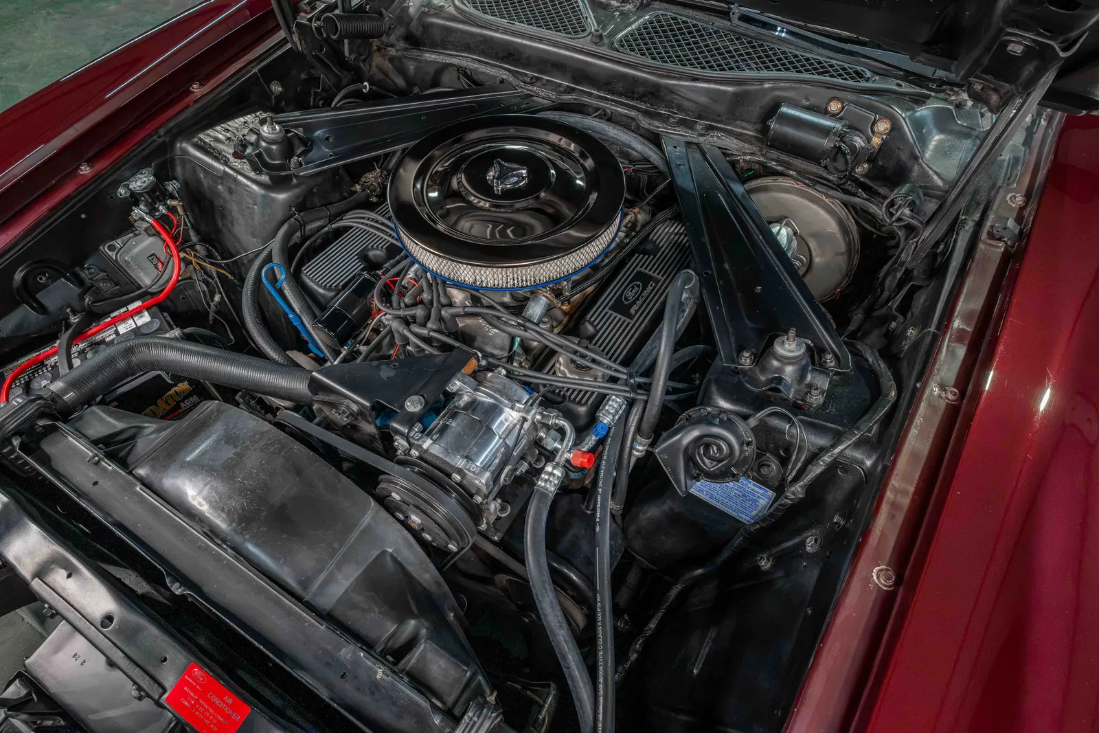 1971-Ford-Mustang-Burgundy-Silver-132590-43.jpg