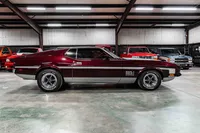 1971-Ford-Mustang-Burgundy-Silver-132590-38.jpg