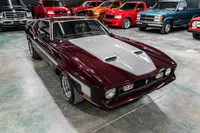 1971-Ford-Mustang-Burgundy-Silver-132590-39.jpg