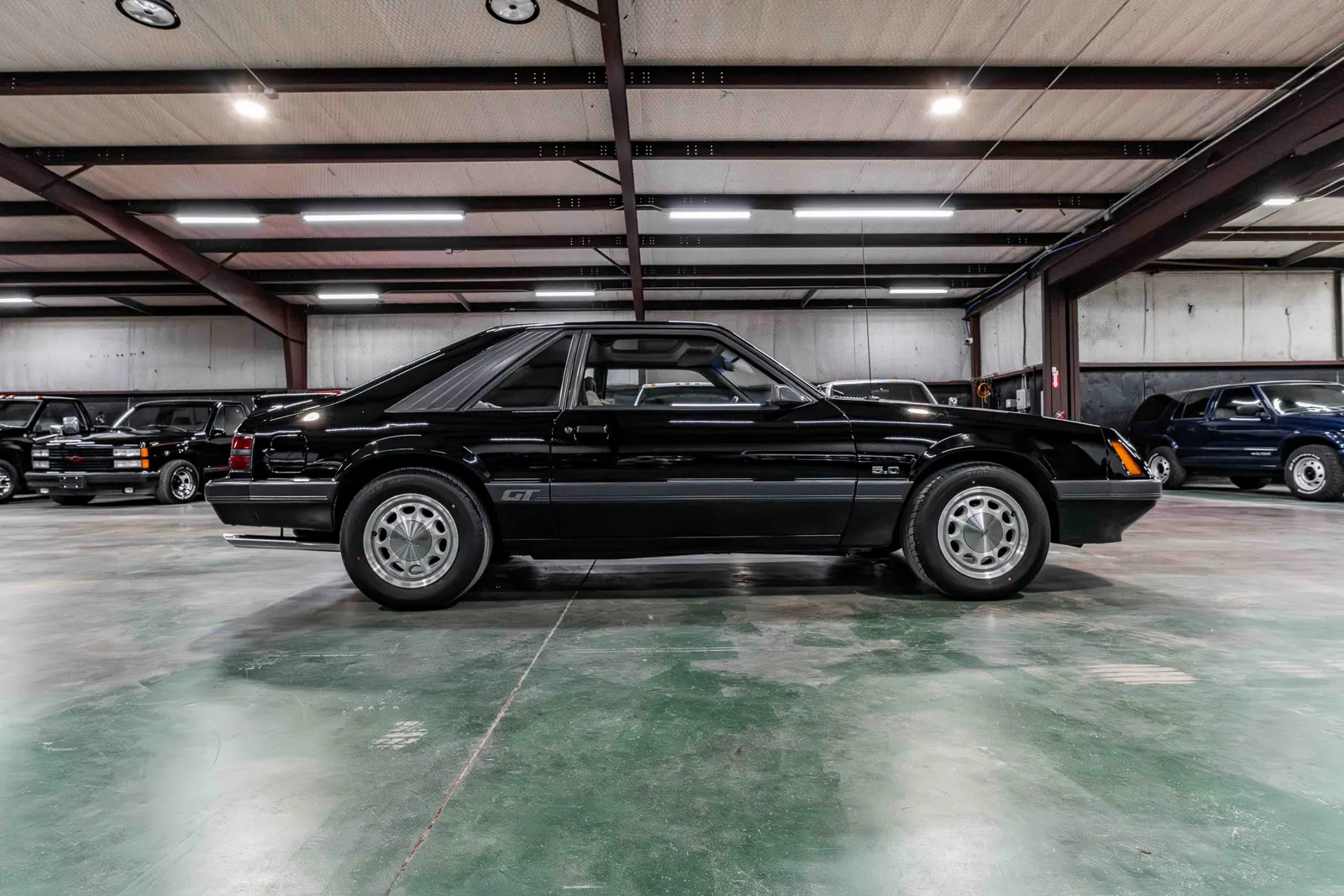 1986-Ford-Mustang-Black-1FABP28M0GF272634-38.jpg