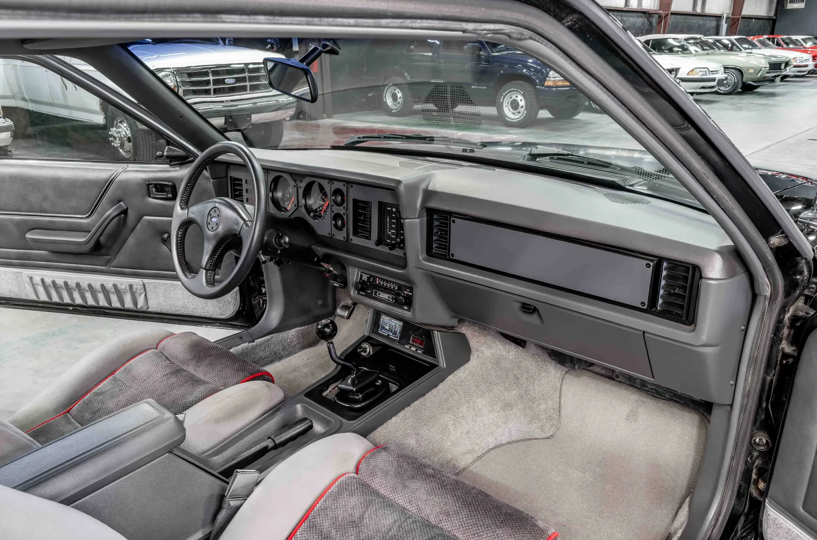 1986-Ford-Mustang-Black-1FABP28M0GF272634-49.jpg