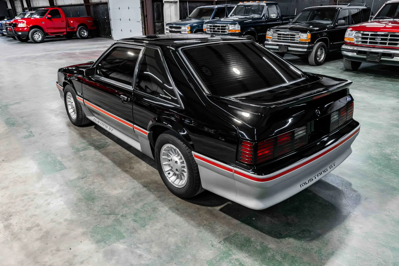 1989-Ford-Mustang-Black-Titanium-Metallic-1FABP42E6KF298614-35.jpg
