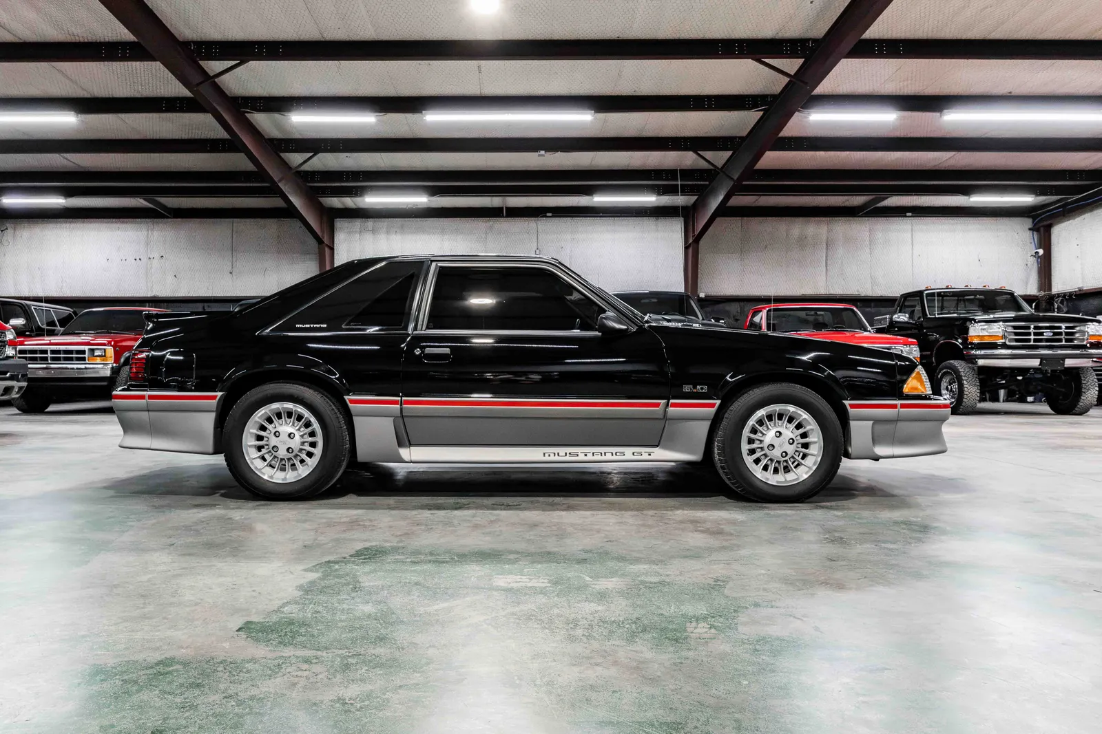 1989-Ford-Mustang-Black-Titanium-Metallic-1FABP42E6KF298614-38.jpg