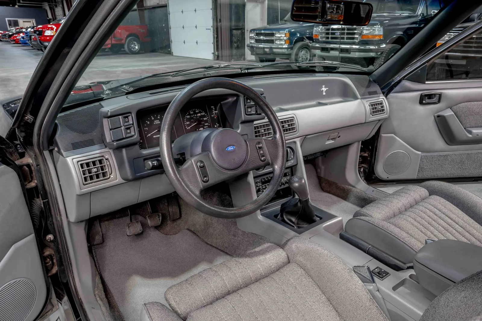 1989-Ford-Mustang-Black-Titanium-Metallic-1FABP42E6KF298614-46.jpg