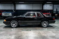 1_1990-Ford-Mustang-Black-111043--34.jpg