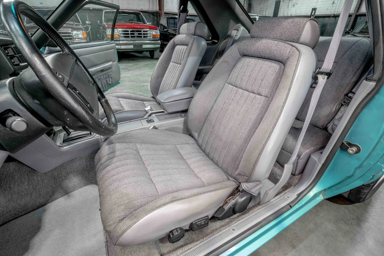 1993-Ford-Mustang-LX-Bright-Calypso-Metallic-1FACP41E0PF172908-45.jpg