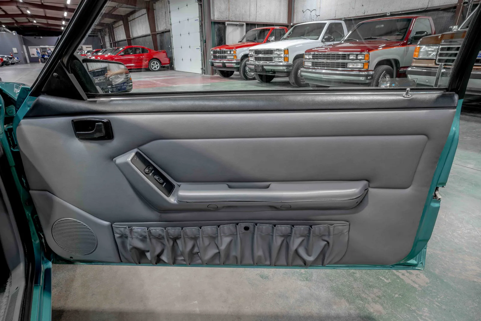 1993-Ford-Mustang-LX-Bright-Calypso-Metallic-1FACP41E0PF172908-47.jpg