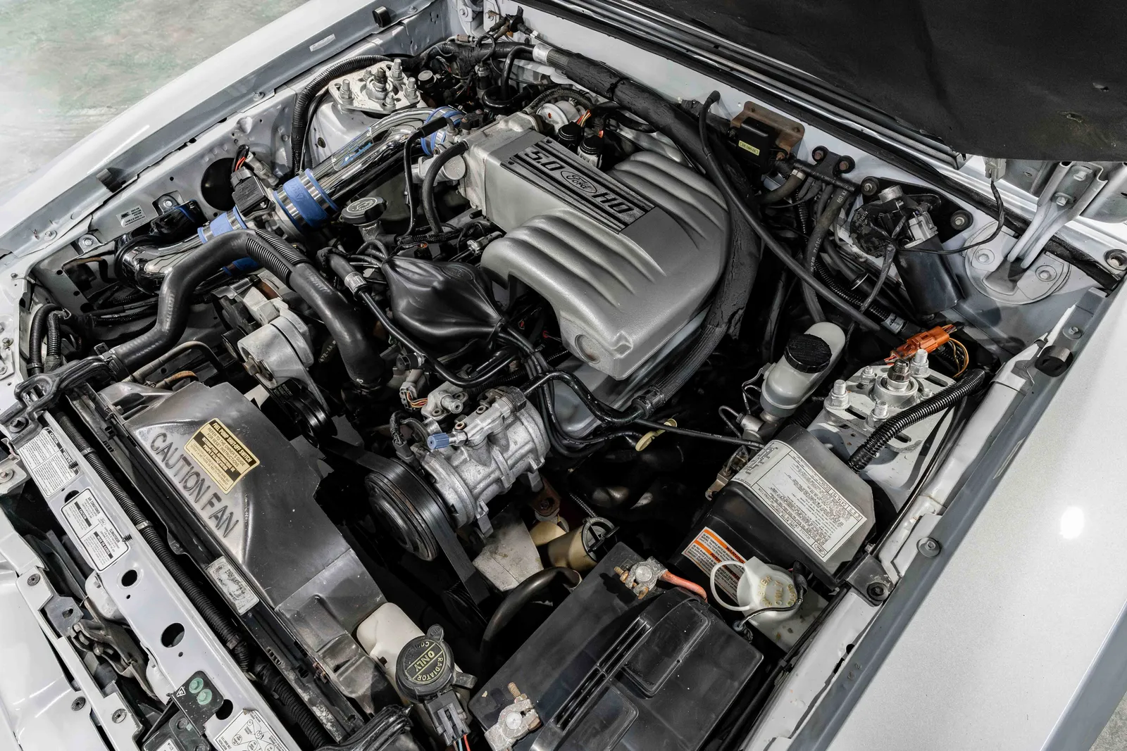 10_1991-Ford-Mustang-Blue-173608-43.jpg