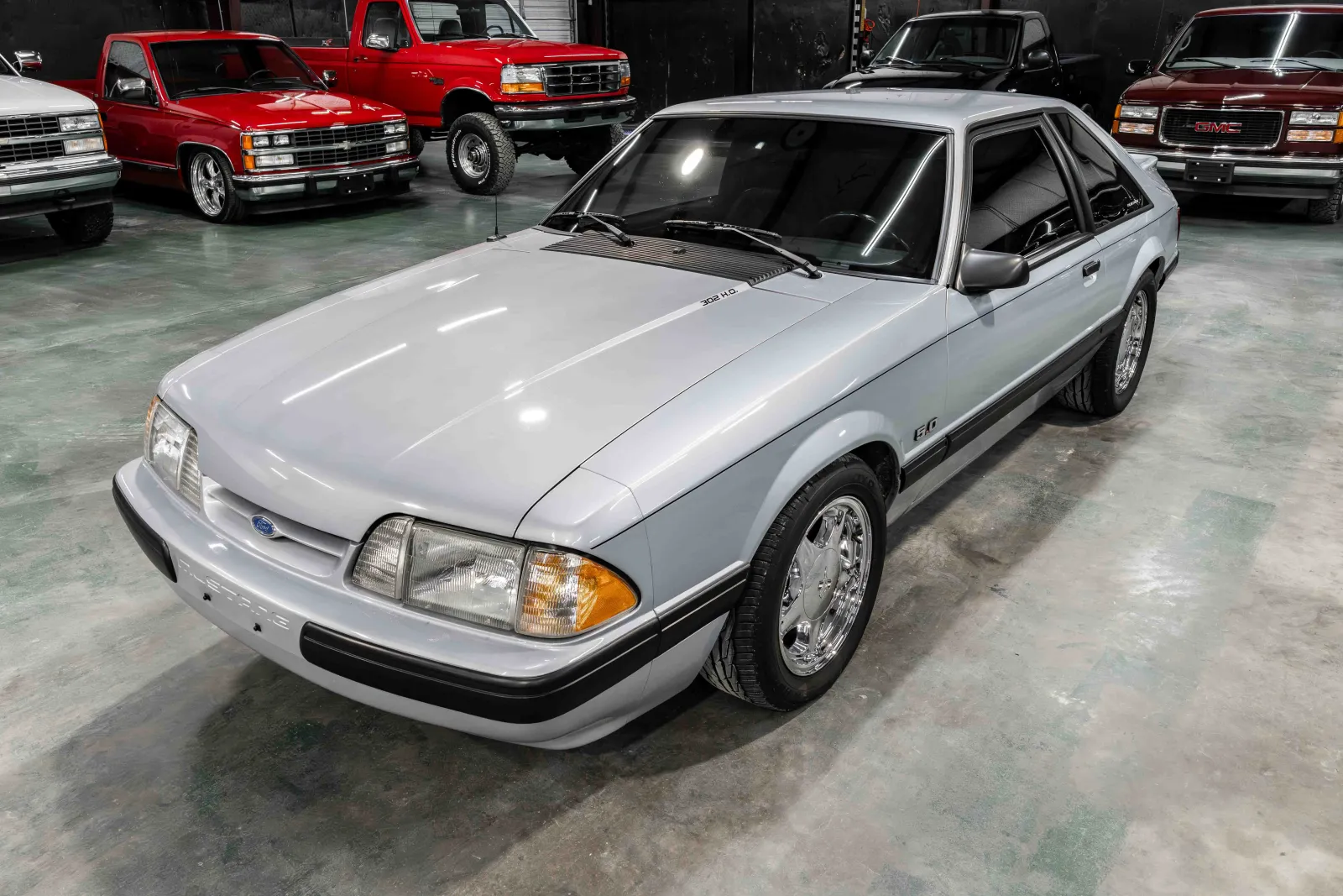 1_1991-Ford-Mustang-Blue-173608-33.webp