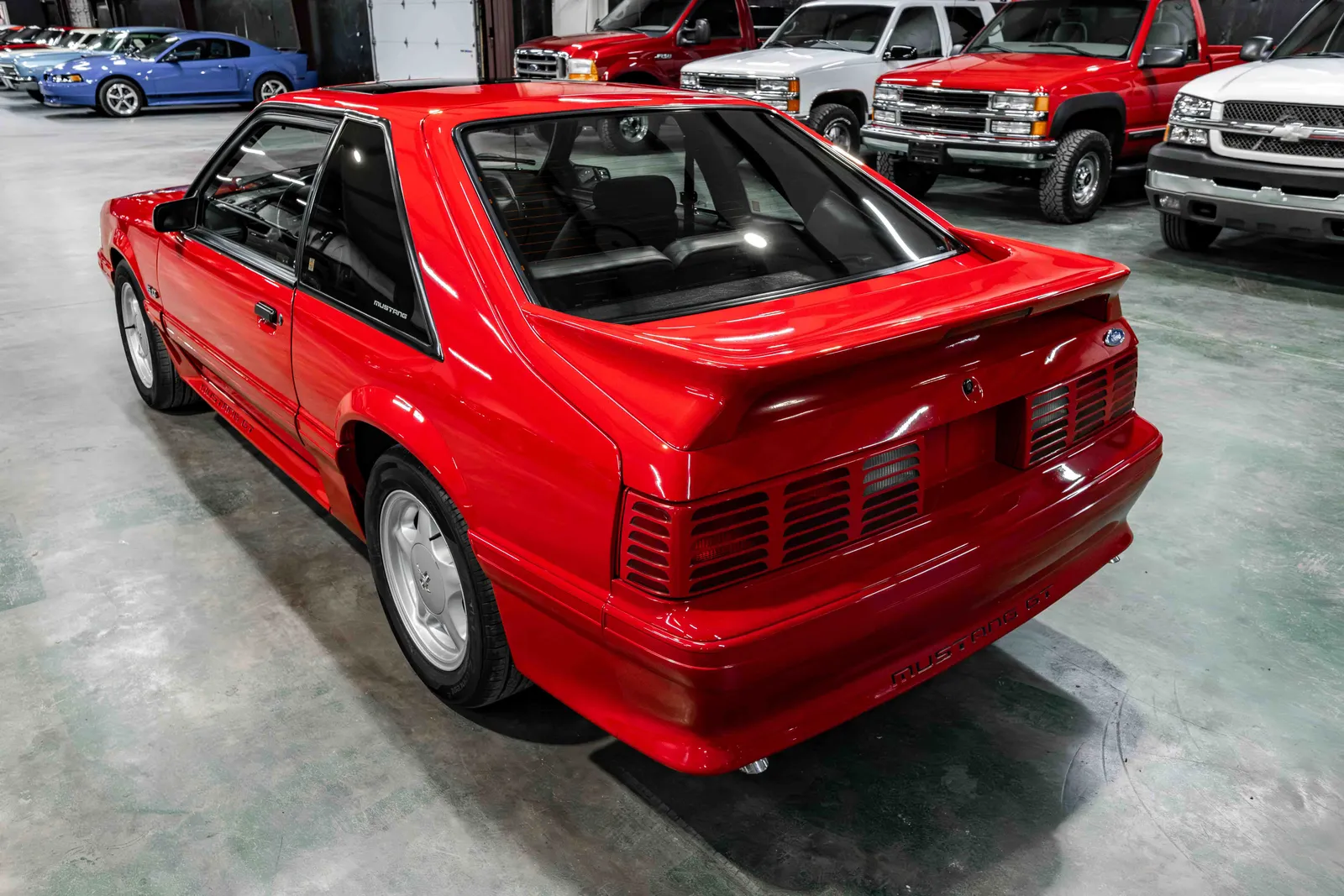 1993-Ford-Mustang-Red-179130-35.jpg