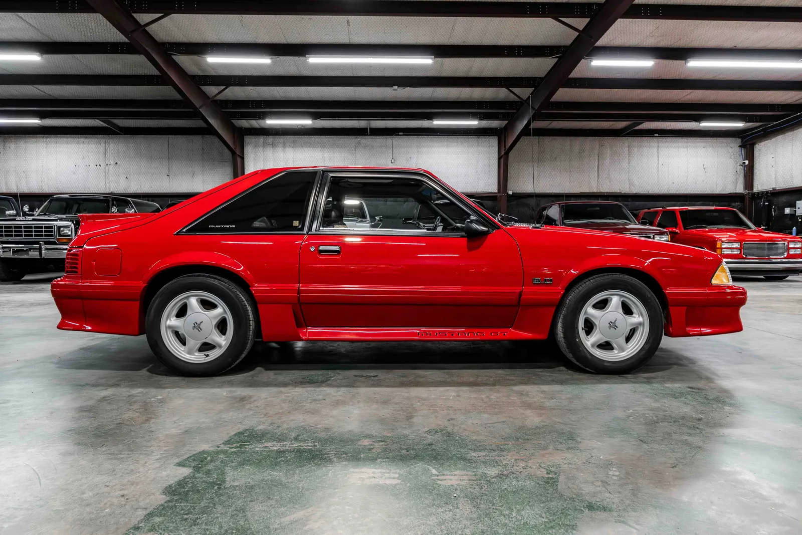 1993-Ford-Mustang-Red-179130-38.jpg