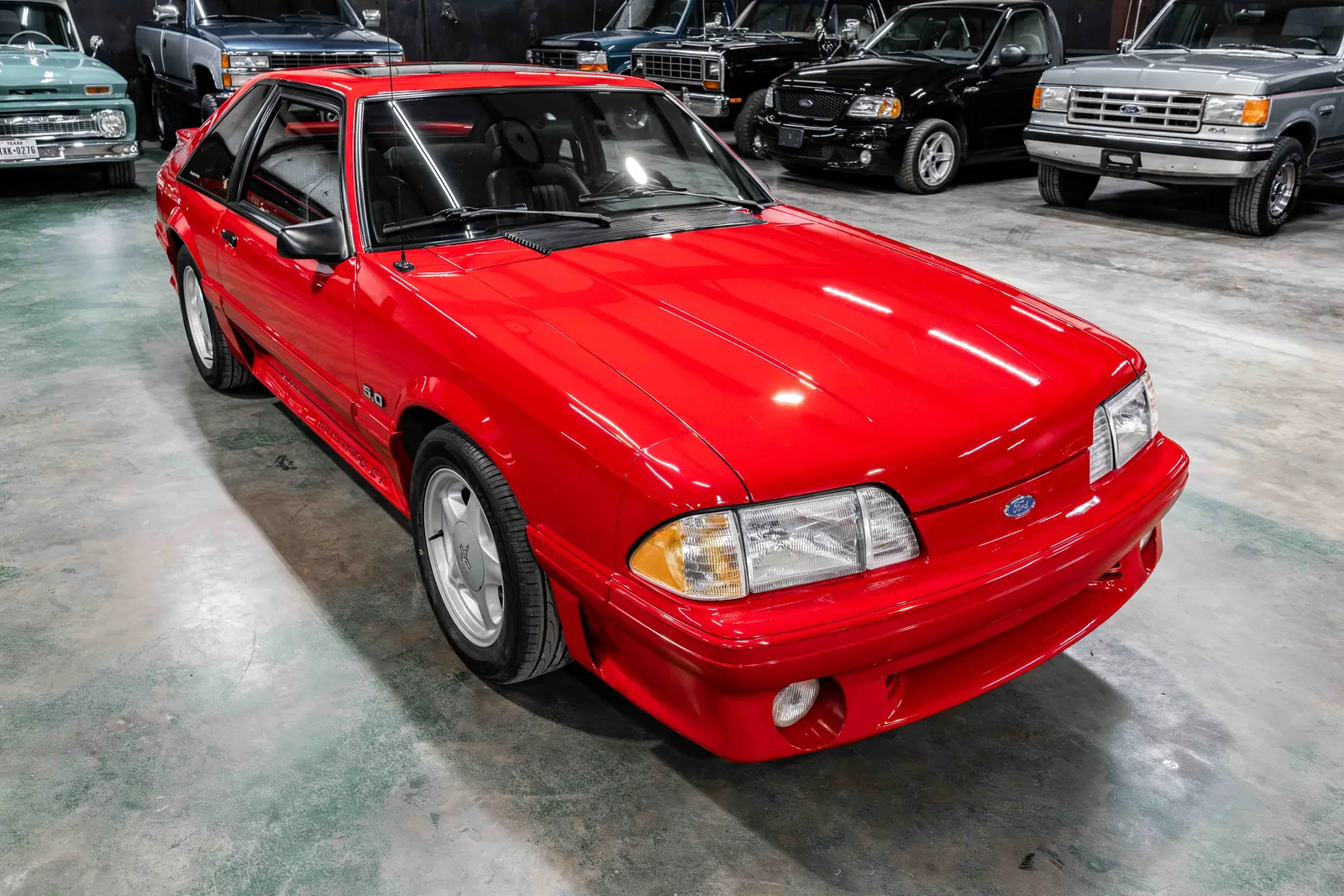 1993-Ford-Mustang-Red-179130-39.jpg