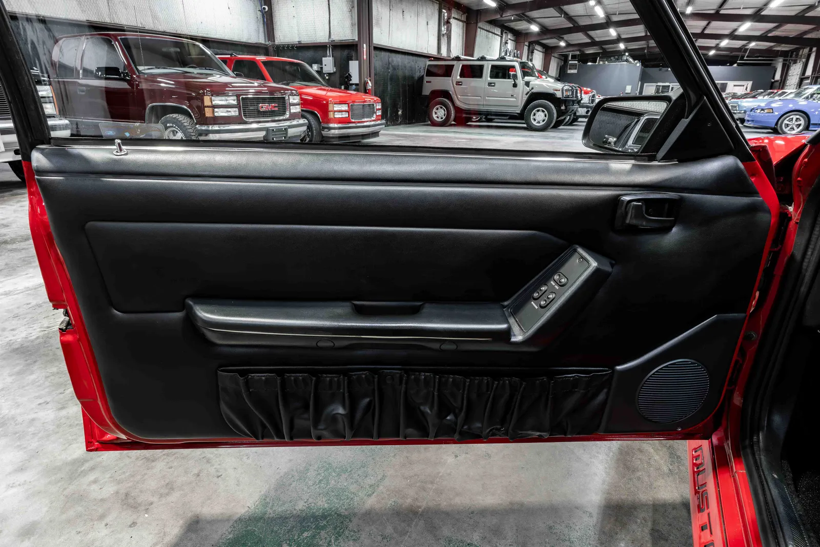 1993-Ford-Mustang-Red-179130-44.jpg