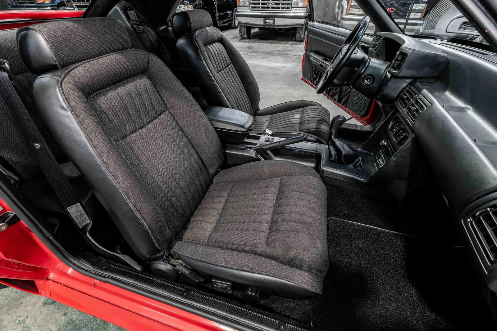 1993-Ford-Mustang-Red-179130-48.jpg