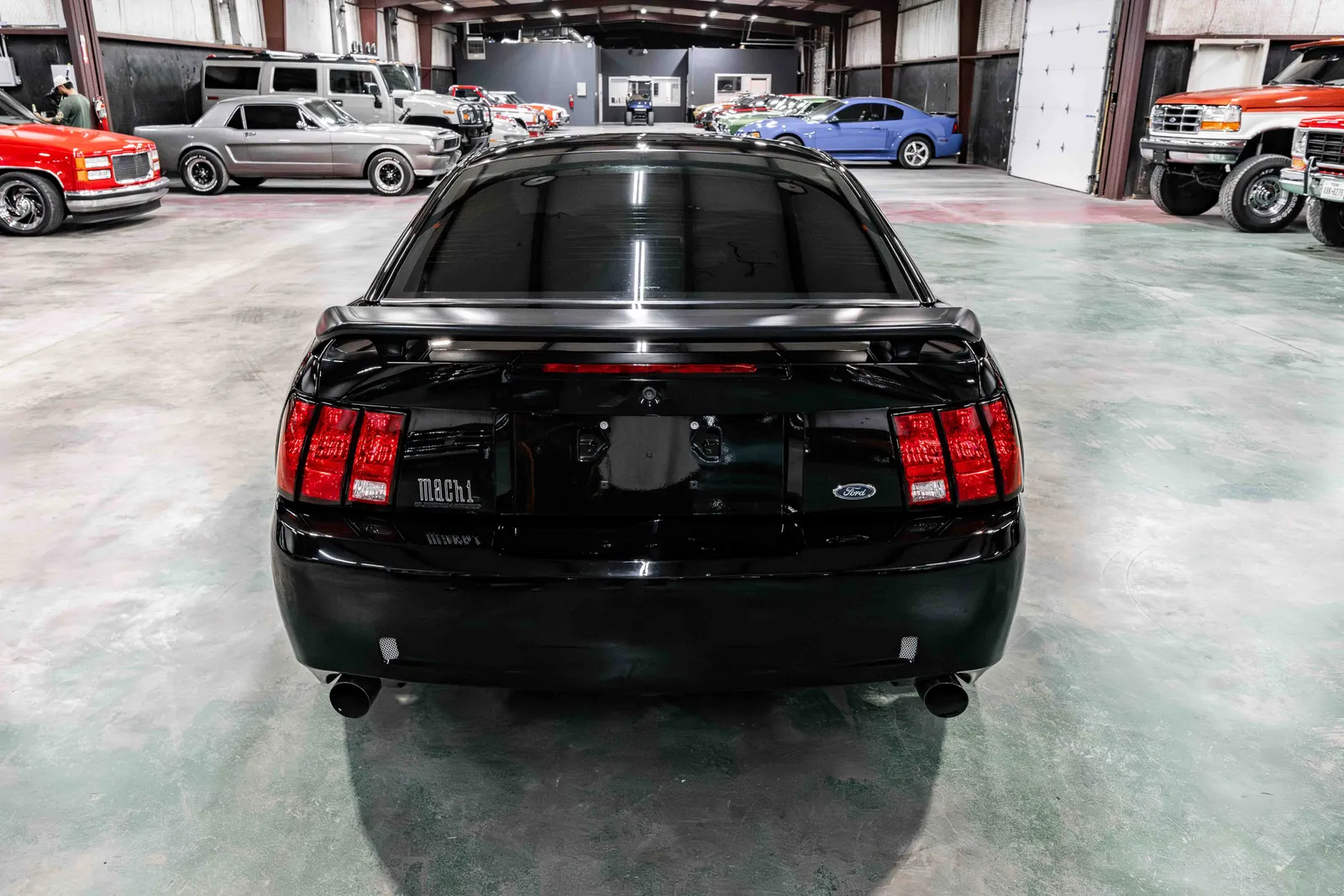 2003-Ford-Mach1-Black-415757-36.jpg