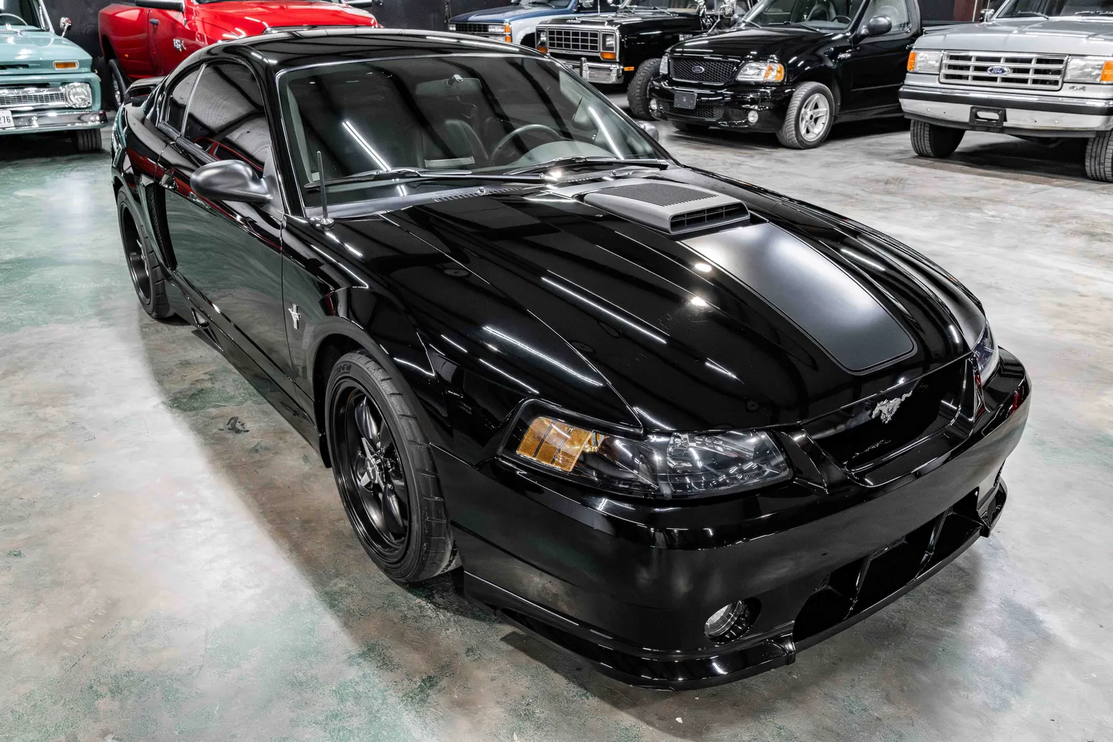 2003-Ford-Mach1-Black-415757-39.jpg