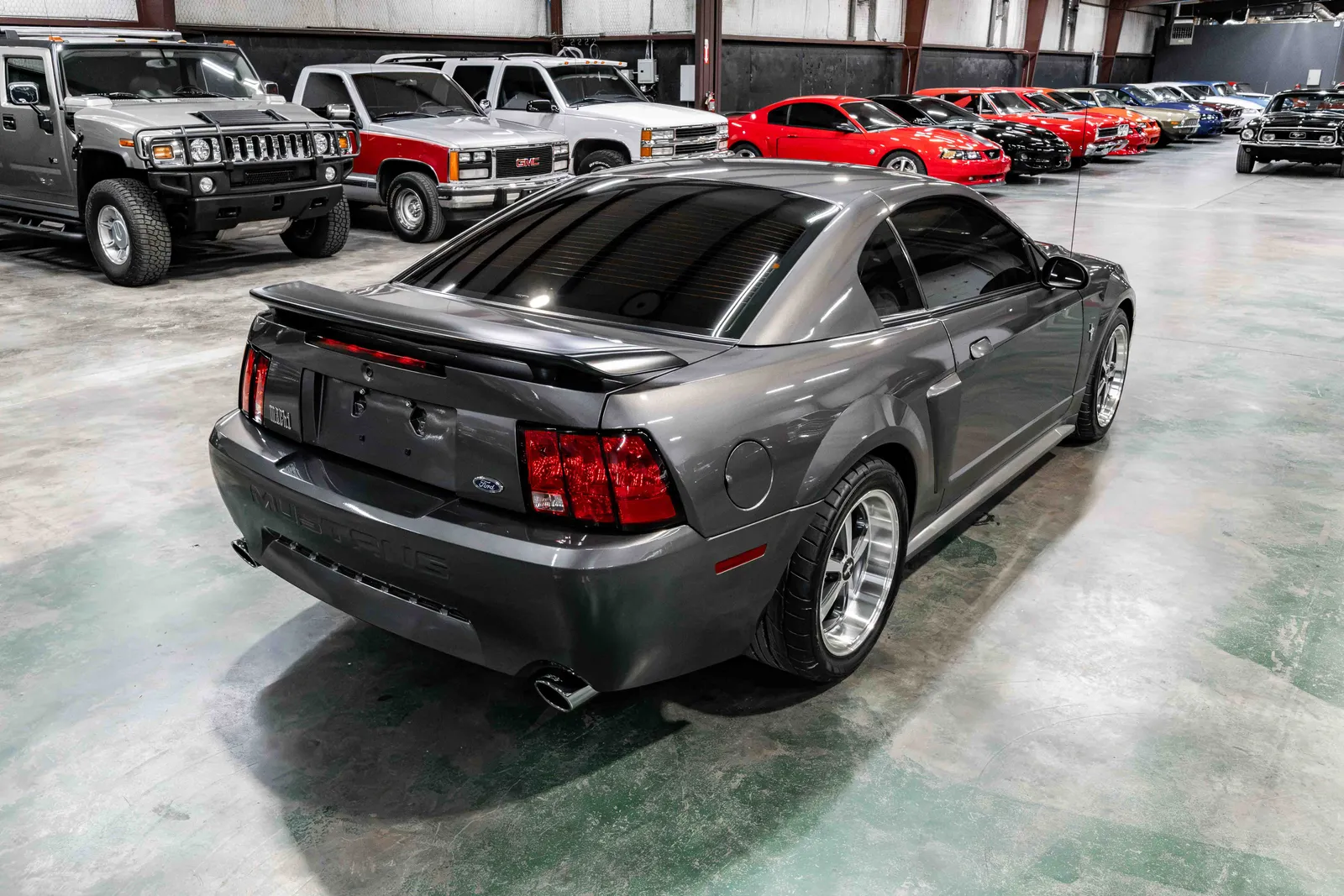 2003-Ford-Mustang-DarkShadowGrayMetallic-437424-37.jpg