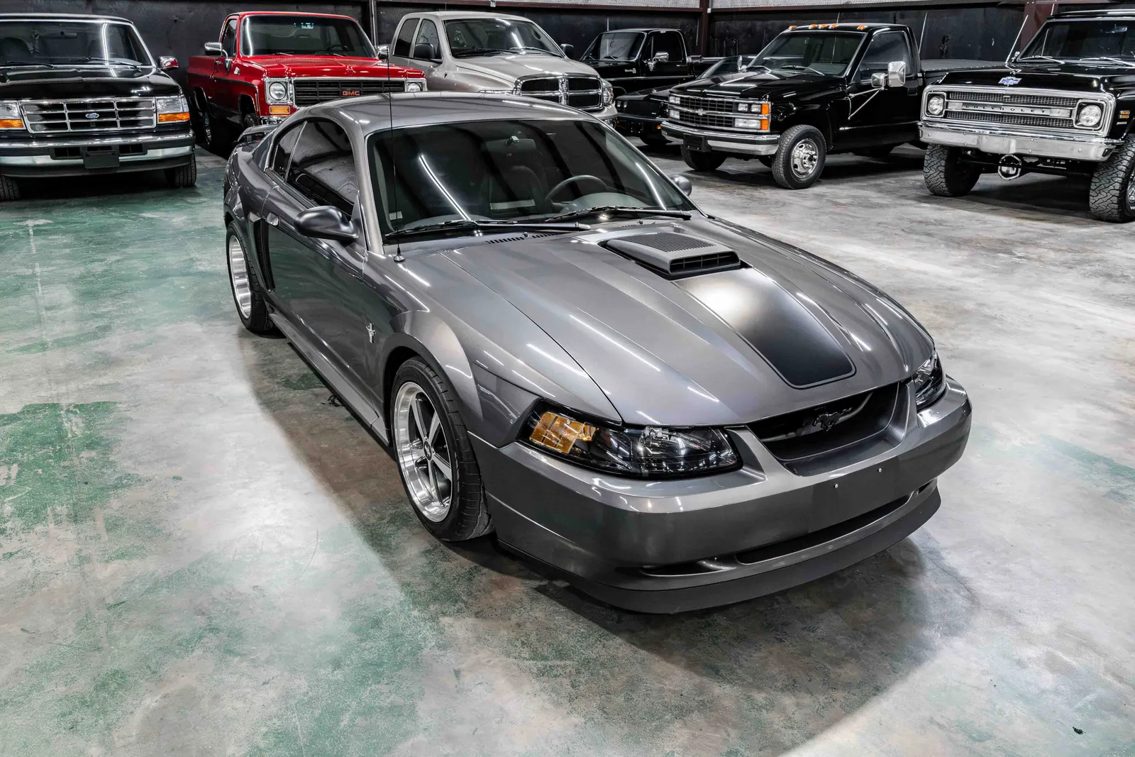 2003-Ford-Mustang-DarkShadowGrayMetallic-437424-39.jpg
