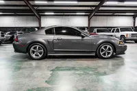 2003-Ford-Mustang-DarkShadowGrayMetallic-437424-38.jpg