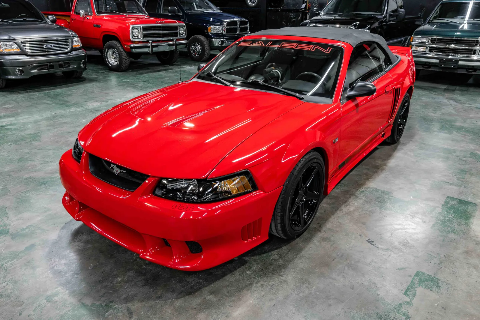 2002-Ford-Mustang-Saleen-Torch-Red-107118-54.jpg