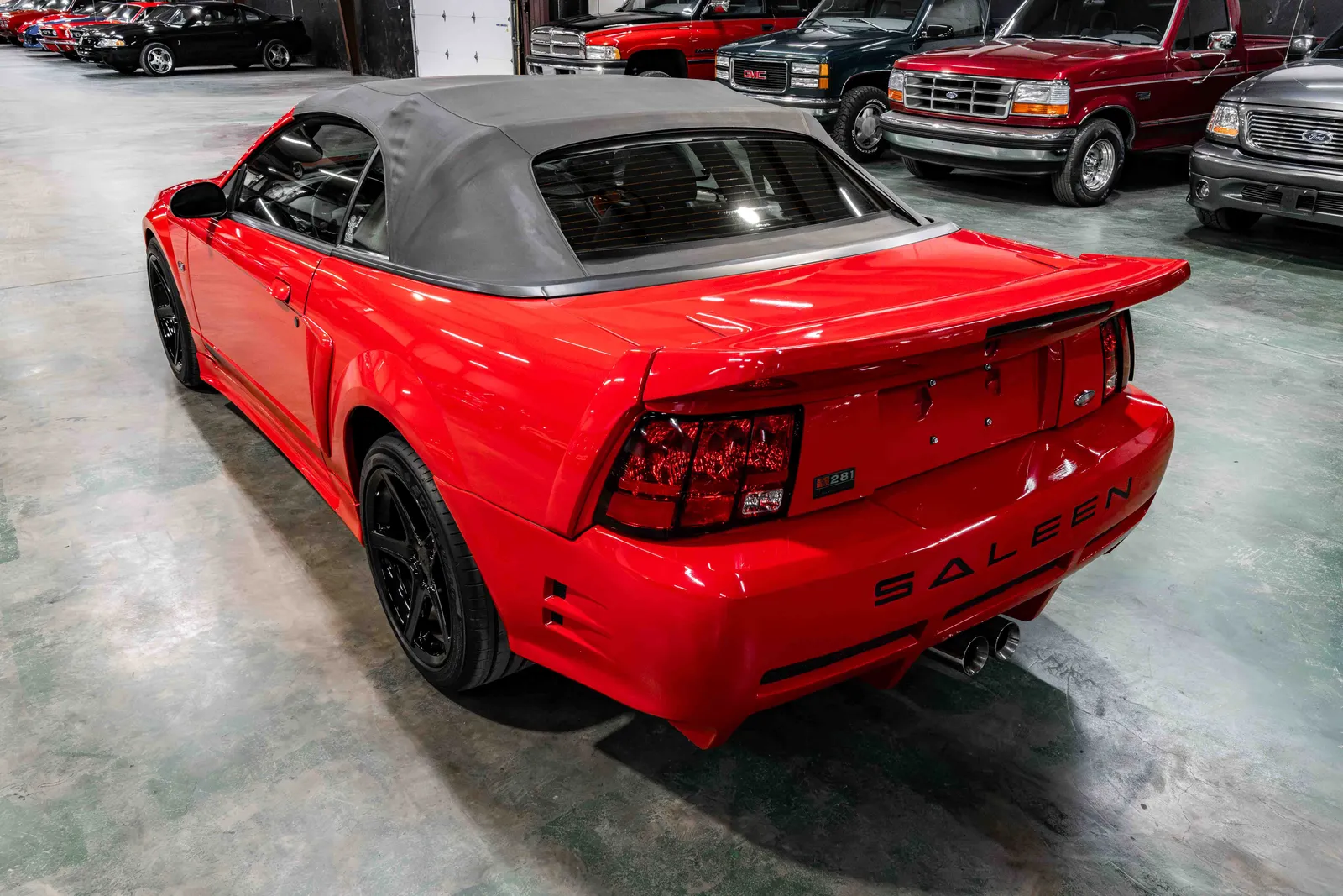 2002-Ford-Mustang-Saleen-Torch-Red-107118-56.jpg