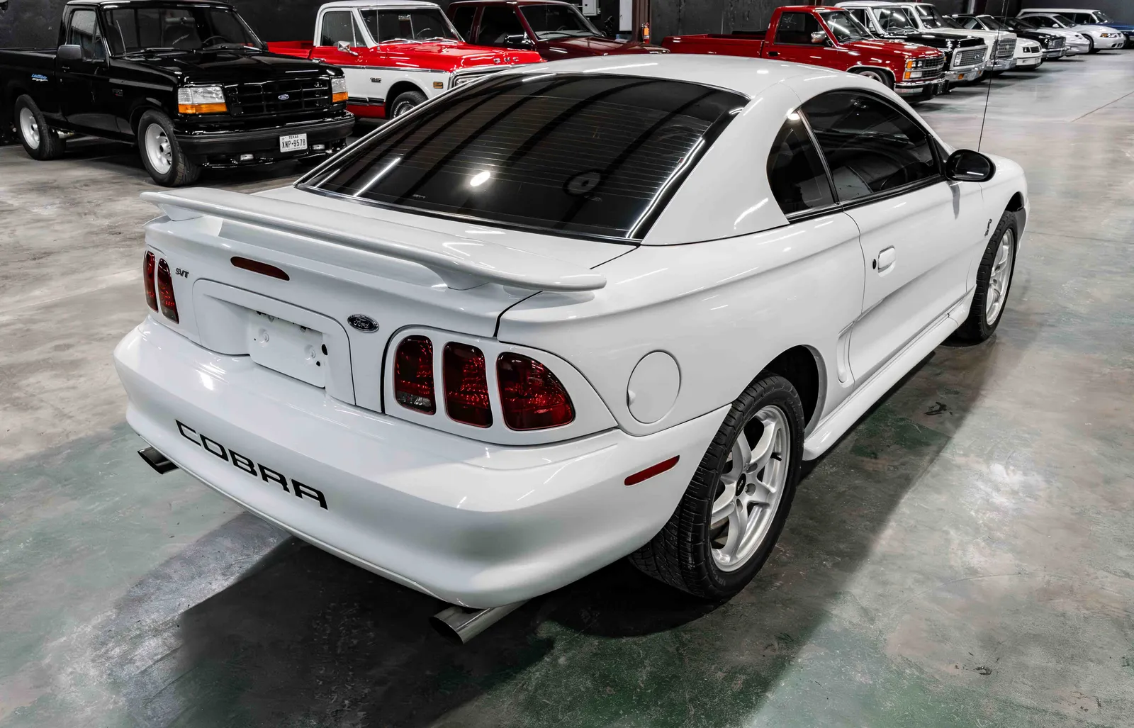 4_1998-Ford-Cobra-White-1FAFP47V2WF225367-37.jpg