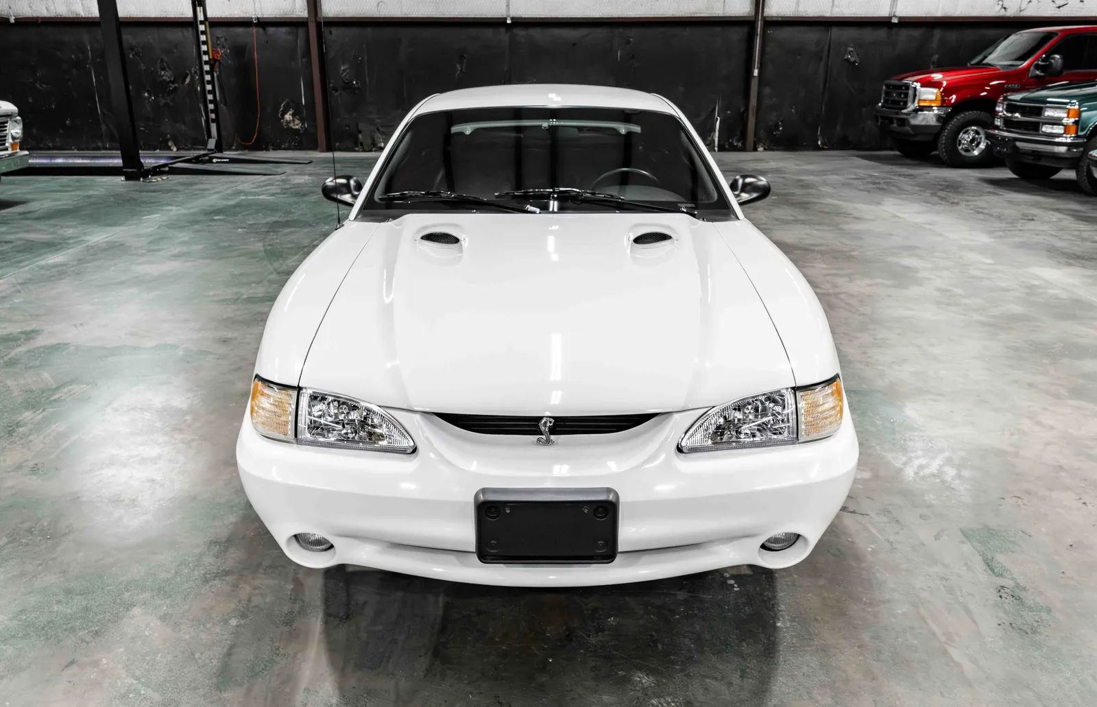 7_1998-Ford-Cobra-White-1FAFP47V2WF225367-40.jpg