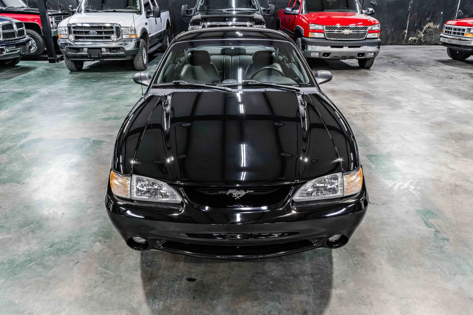 1995-Ford-Mustang-Black-211527--40.jpg