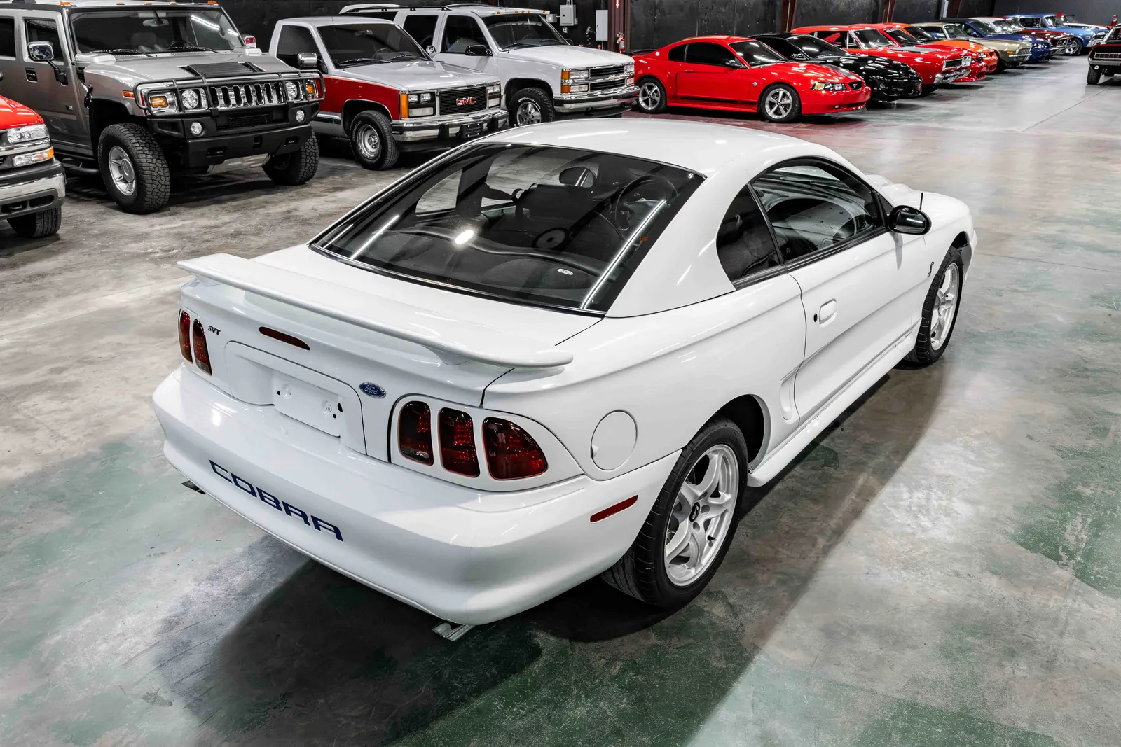 1997-Ford-Mustang-Cobra-Crystal-White-1FALP47V7VF152482-37.jpg