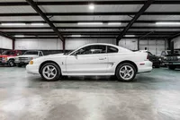 1997-Ford-Mustang-Cobra-Crystal-White-1FALP47V7VF152482-34.jpg