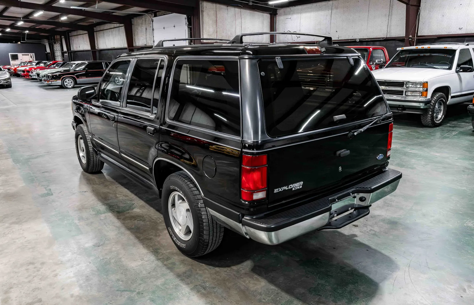 1993-Ford-Explorer-Black-C36271-35.jpg