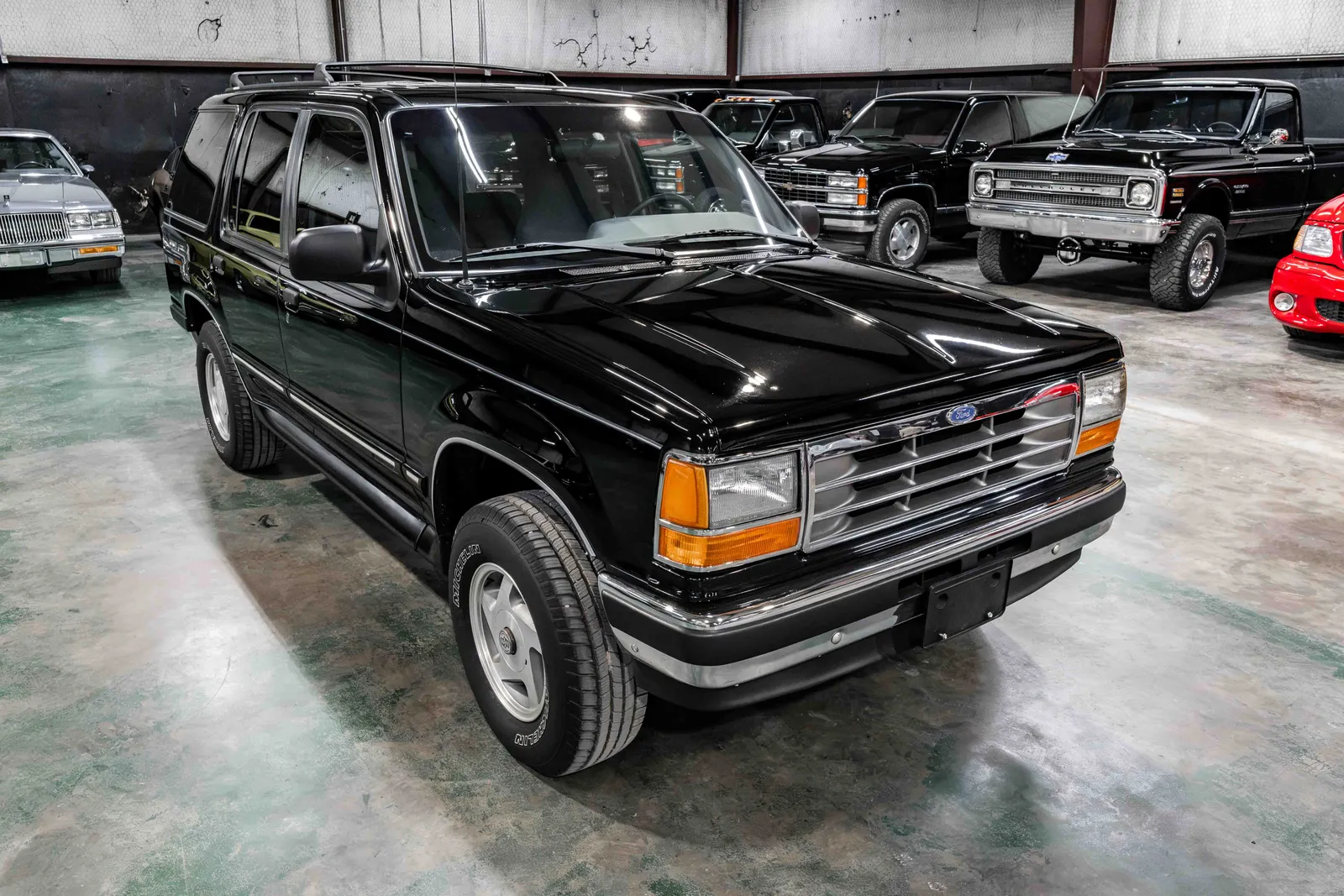 1993-Ford-Explorer-Black-C36271-39.jpg
