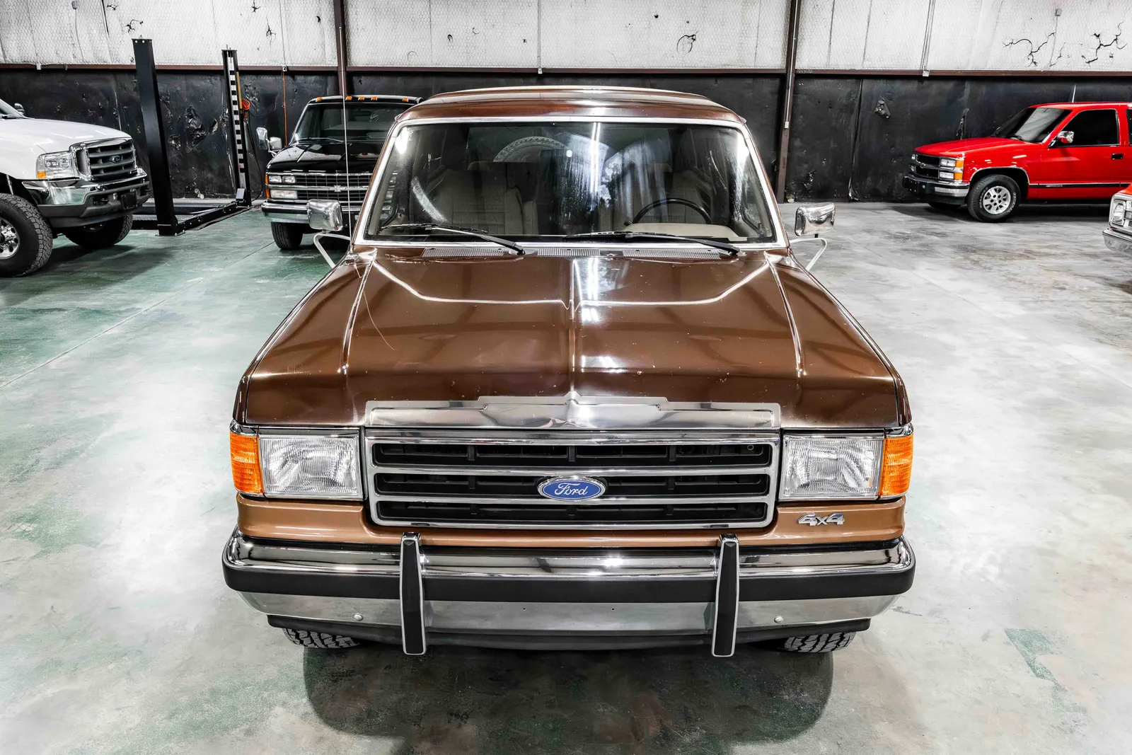 1989-Ford-Bronco-Brown-B03882-40.jpg